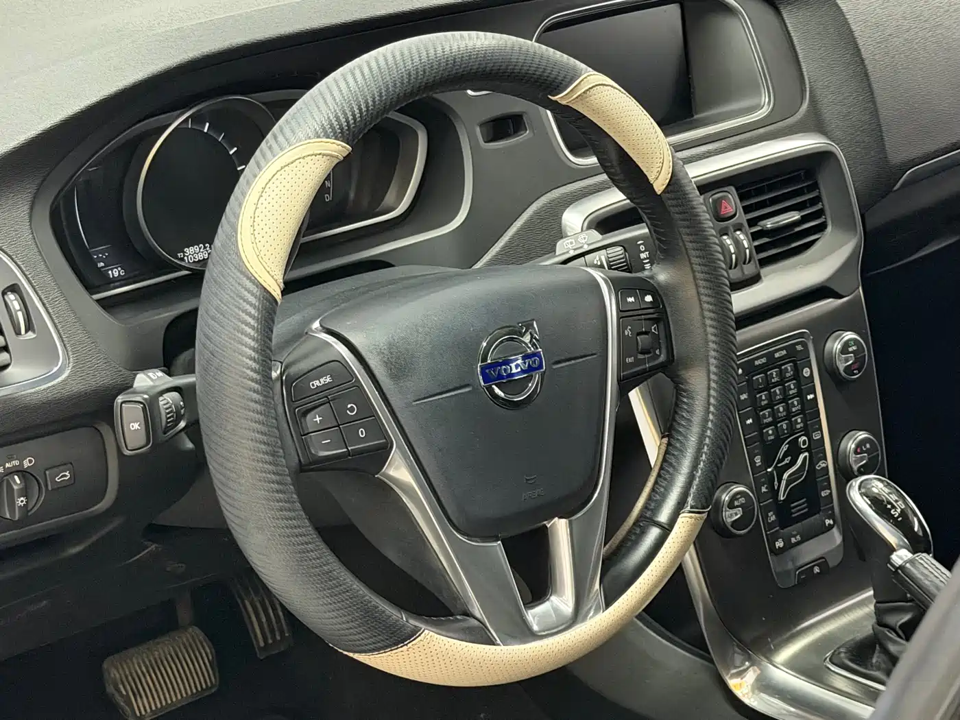 Volvo V40 2016 2016 T3 Elegance Edition
