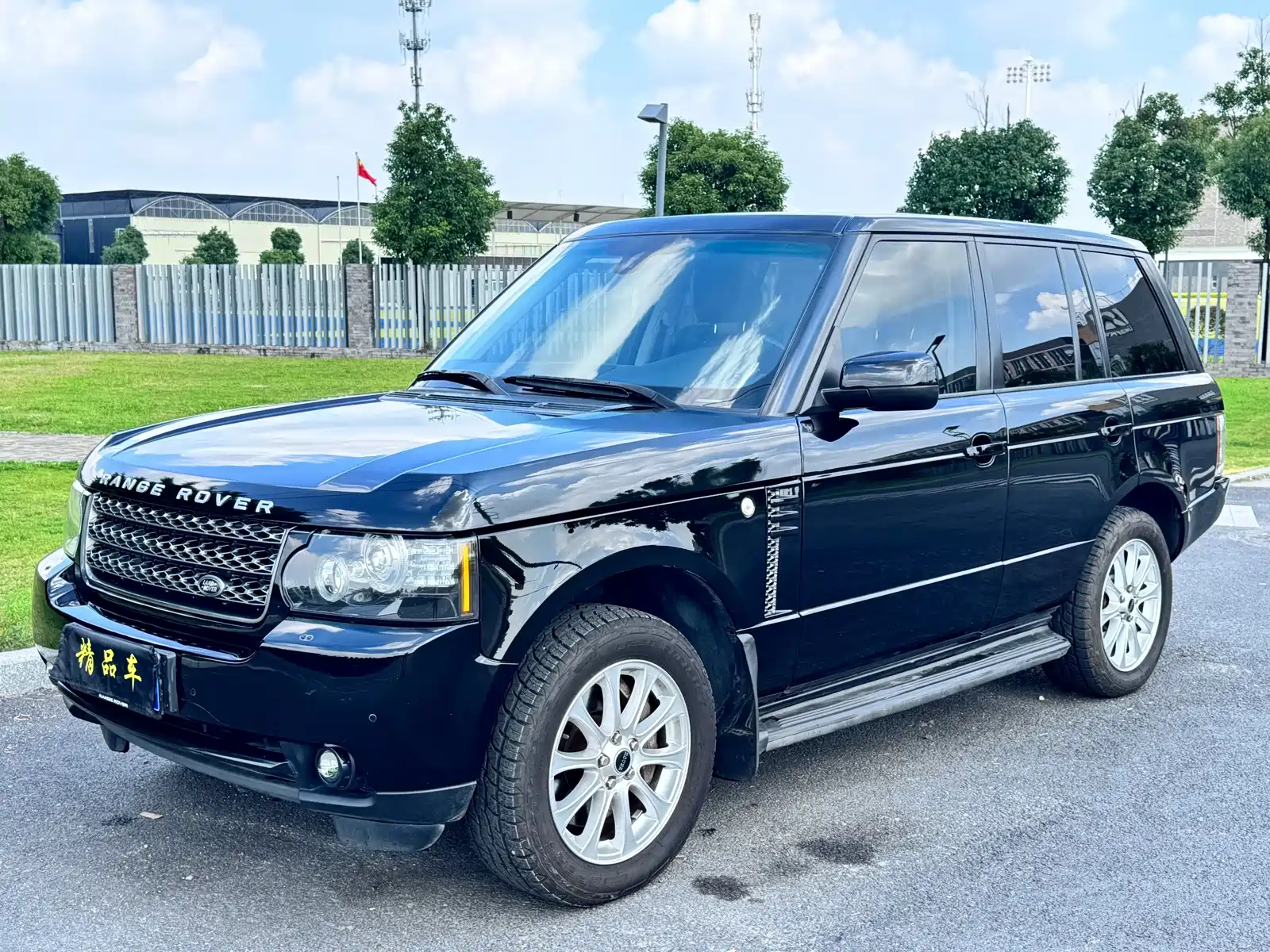 Фото 1 - Land Rover Range Rover