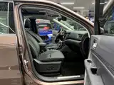 Фото 14 - Jeep Commander
