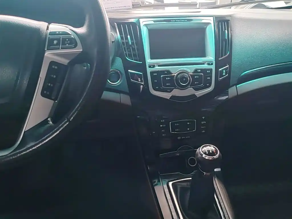 BYD Surui 2015 1.5L Manual Luxury фото 10