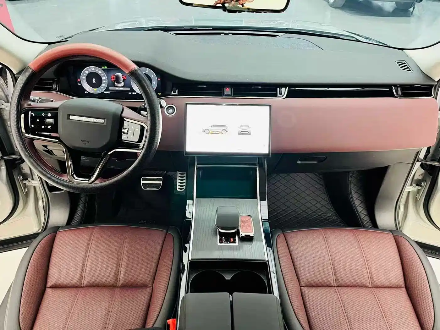 Land Rover Range Rover Evoque 2025 2024 Range Rover Evoque L 249PS Light Master Edition