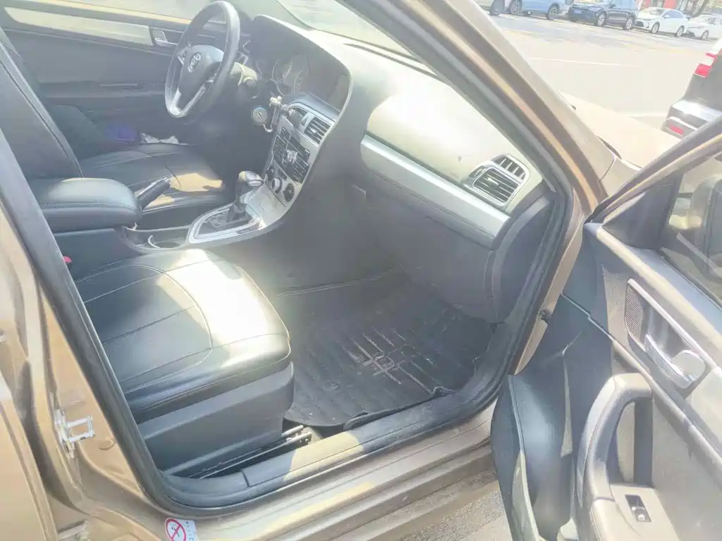 Zhonghua H530 2020 2017 1.6L Automatic Comfort