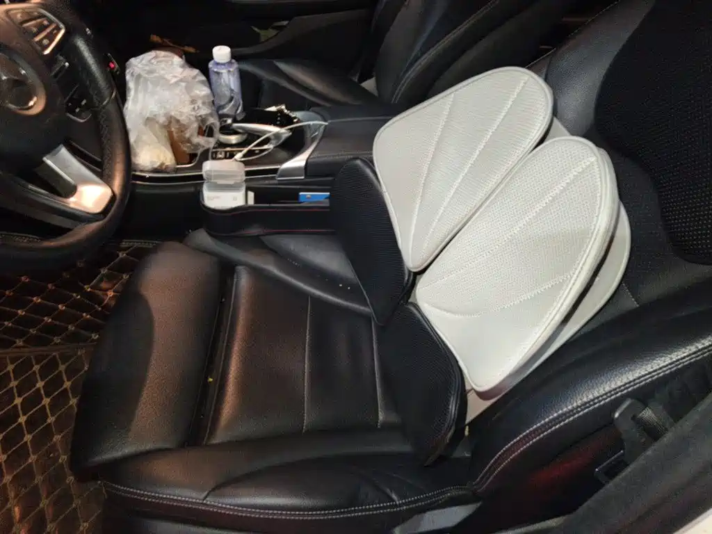 Фото 8 - Mercedes-Benz C-Class