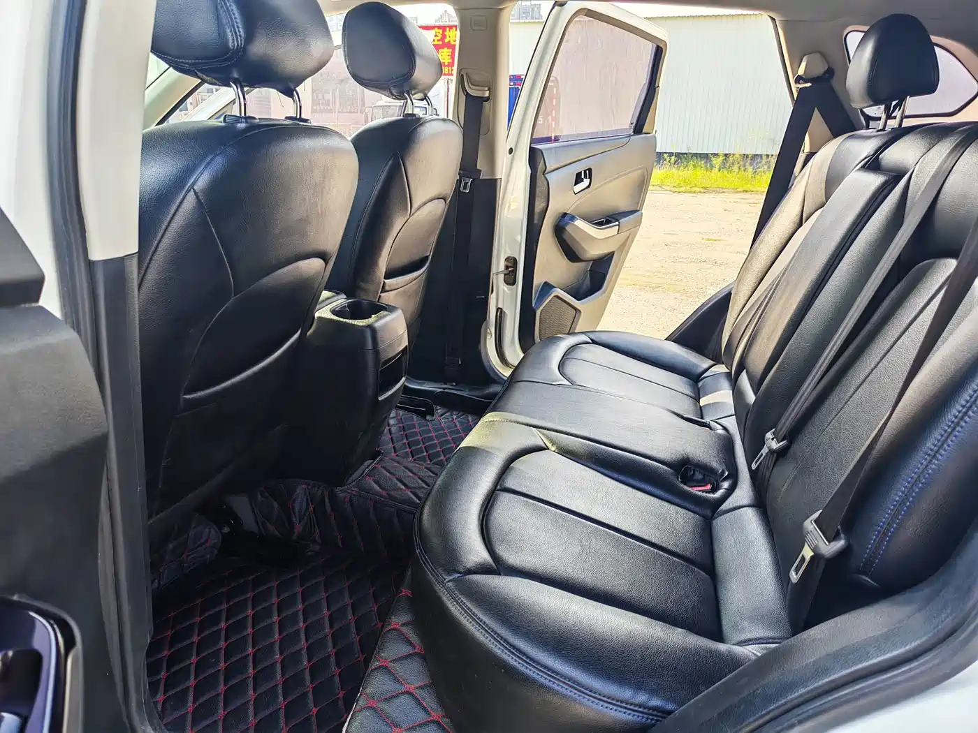 Venucia T70 2017 2016 2.0L CVT Rui Xing Edition