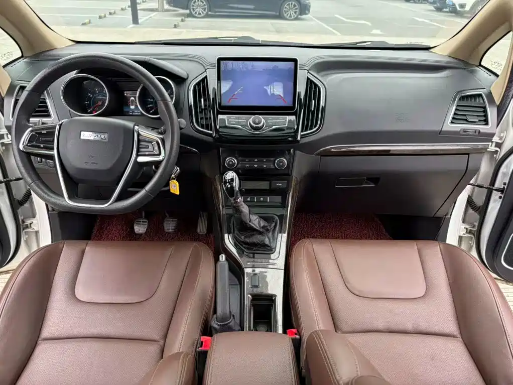Lifan Xuanlang 2017 2017 1.8L Manual Elite Model