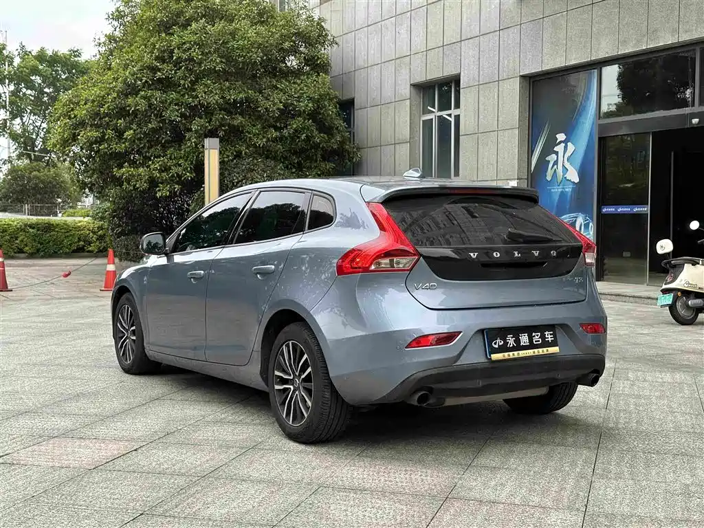 Volvo V40 2019 2018 T3 Inscription Edition