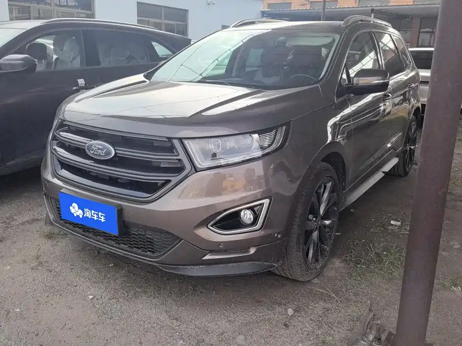 Фото 1 - Ford Edge