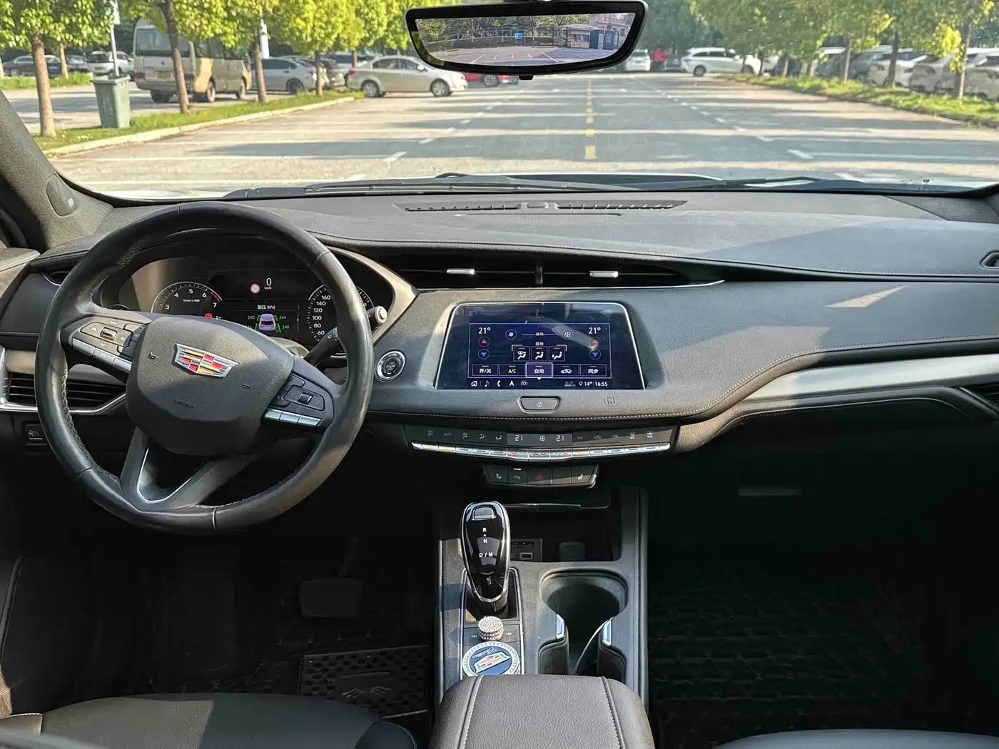 Cadillac XT4 2020 28T FWD Leading Trim фото 3