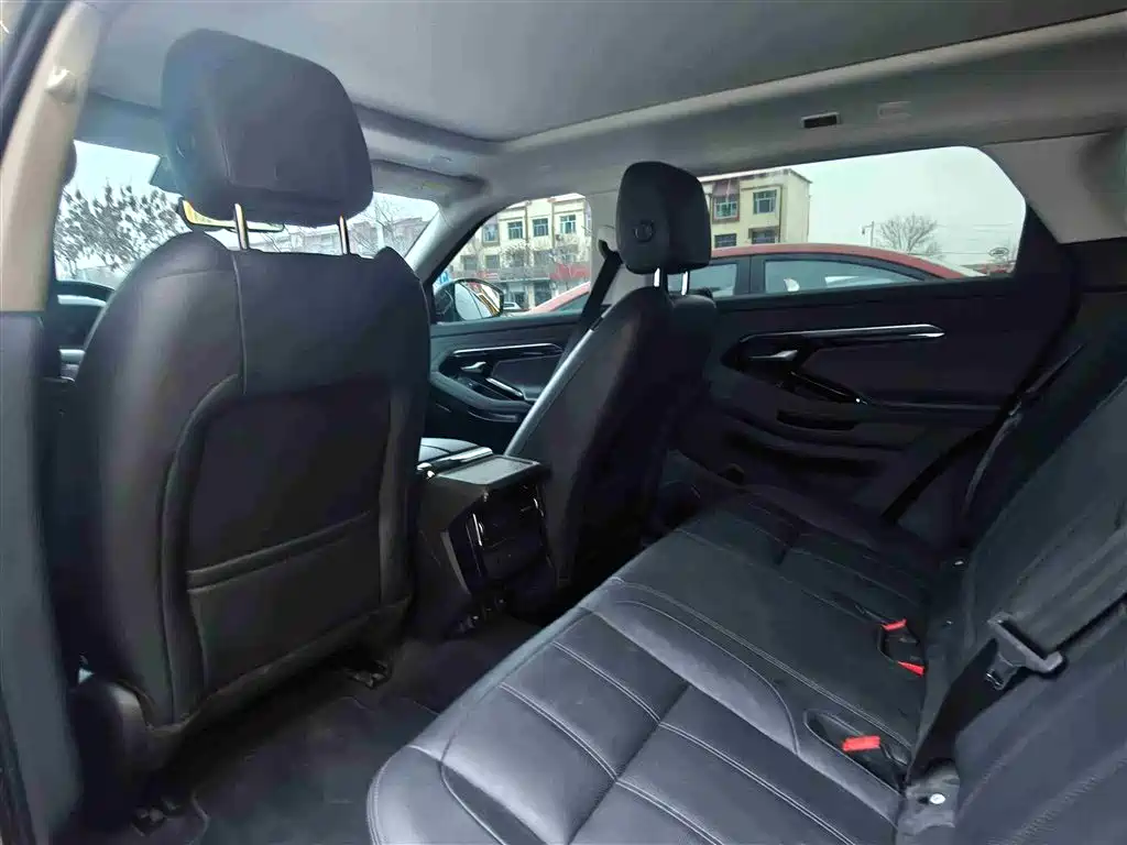 Land Rover Range Rover Evoque 2023 Range Rover Evoque L 249PS Corinthian Bronze Special Edition фото 23