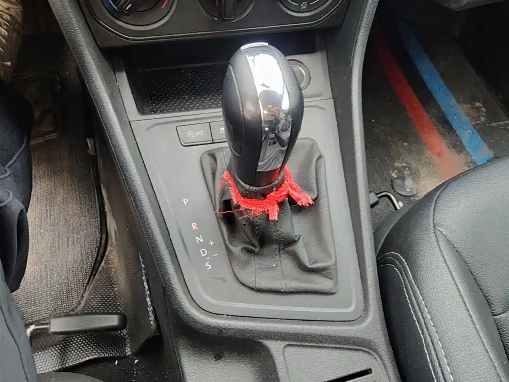 Volkswagen Lavida 2019 Lavida Start 1.5L Auto Trend (China VI) фото 12