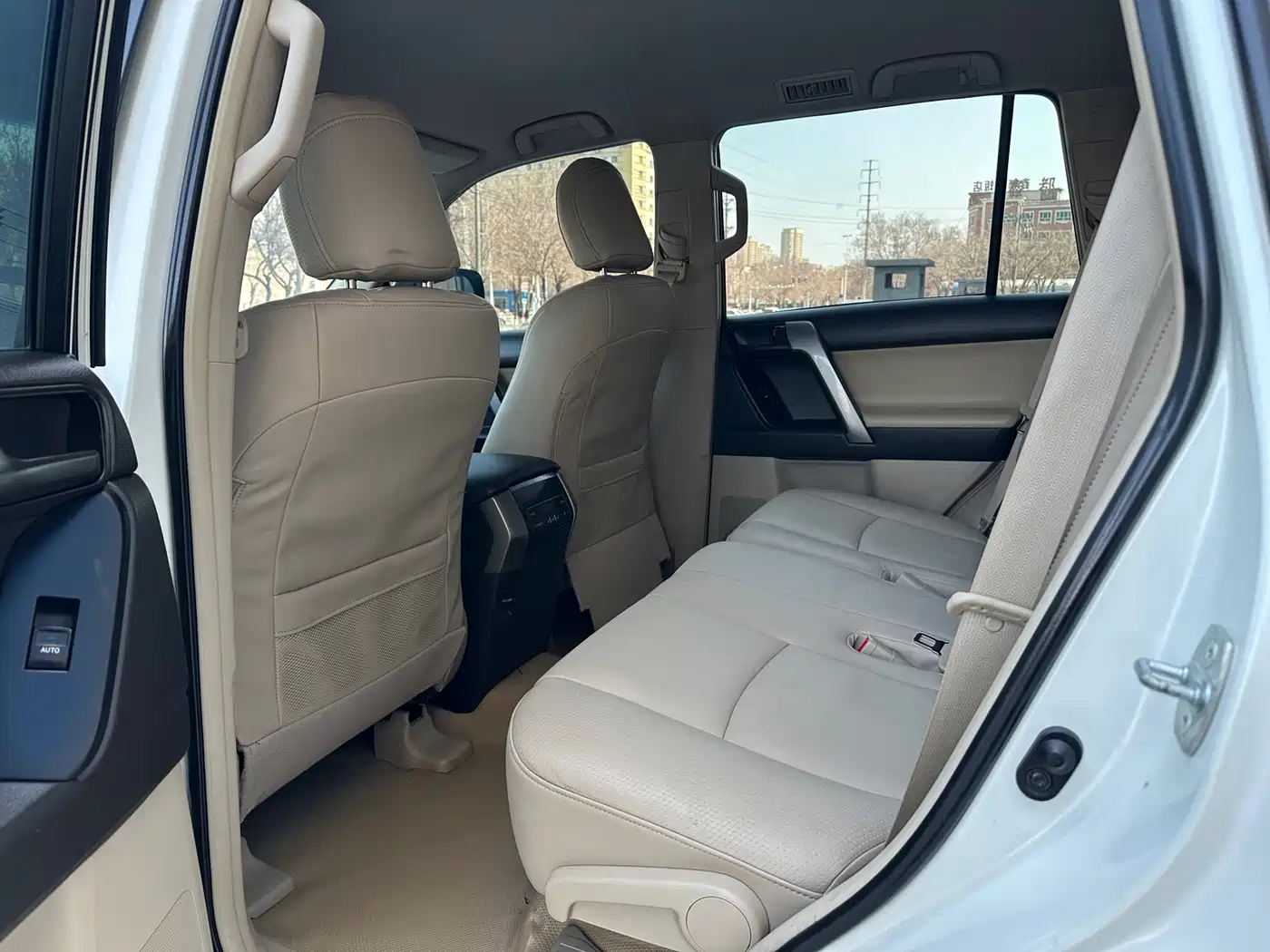 Toyota Prado (Import) 2010 2.7L Manual фото 5