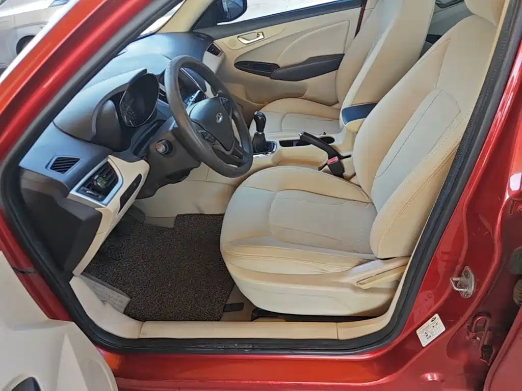 Chery Arrizo 7 2015 2015 1.5T Manual Zhiling Edition