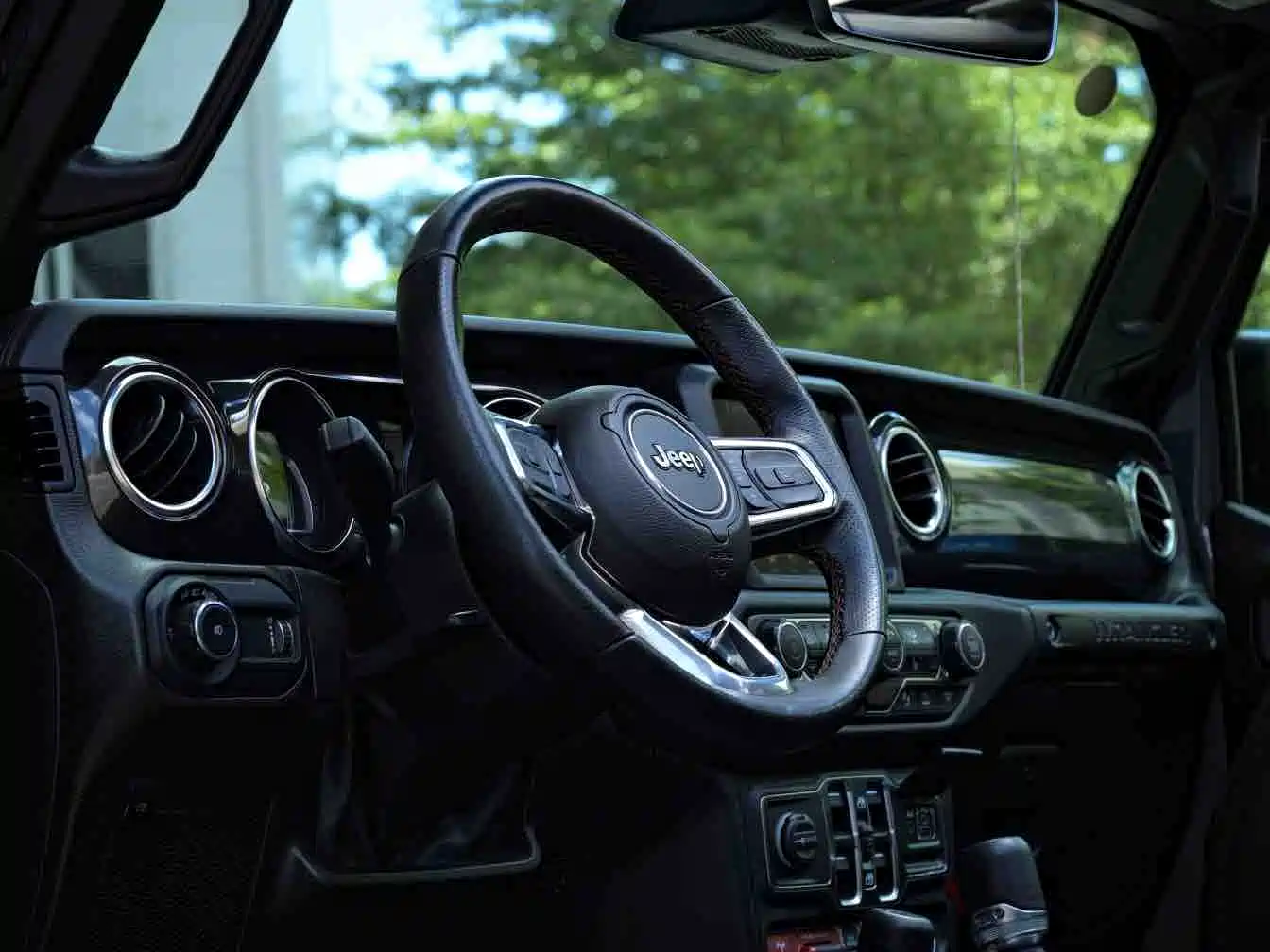 Photo 7 - Jeep Wrangler