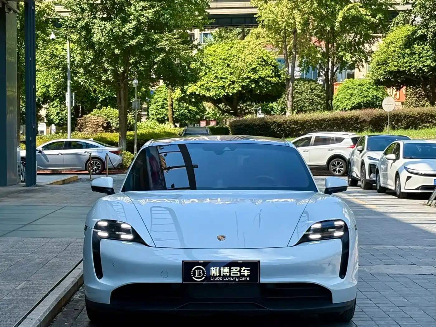 Porsche Taycan 2021 2020 Taycan