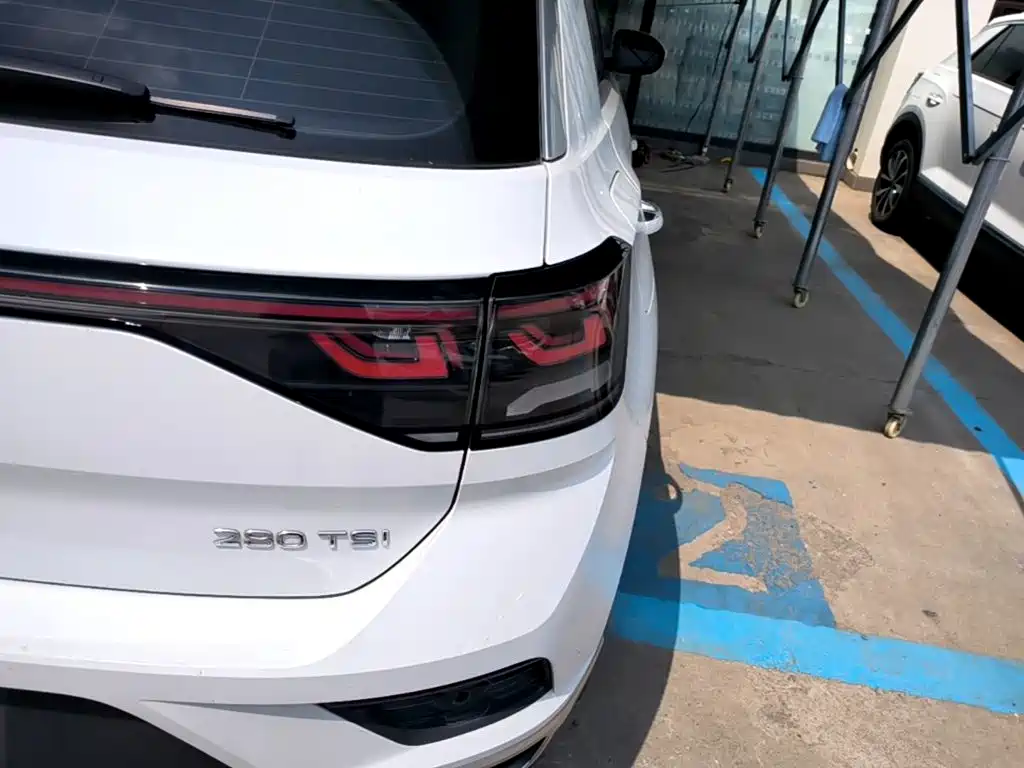 Volkswagen T-Roc, миниатюра 8