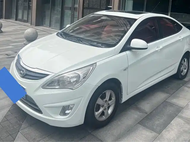  Hyundai Verna 2013 Sedan 1.4L Automatic Standard GL