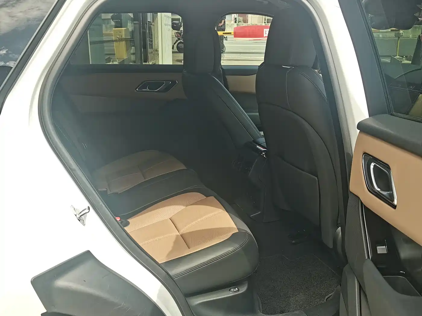 Land Rover Range Rover Velar 2025 Dynamic HSE фото 7