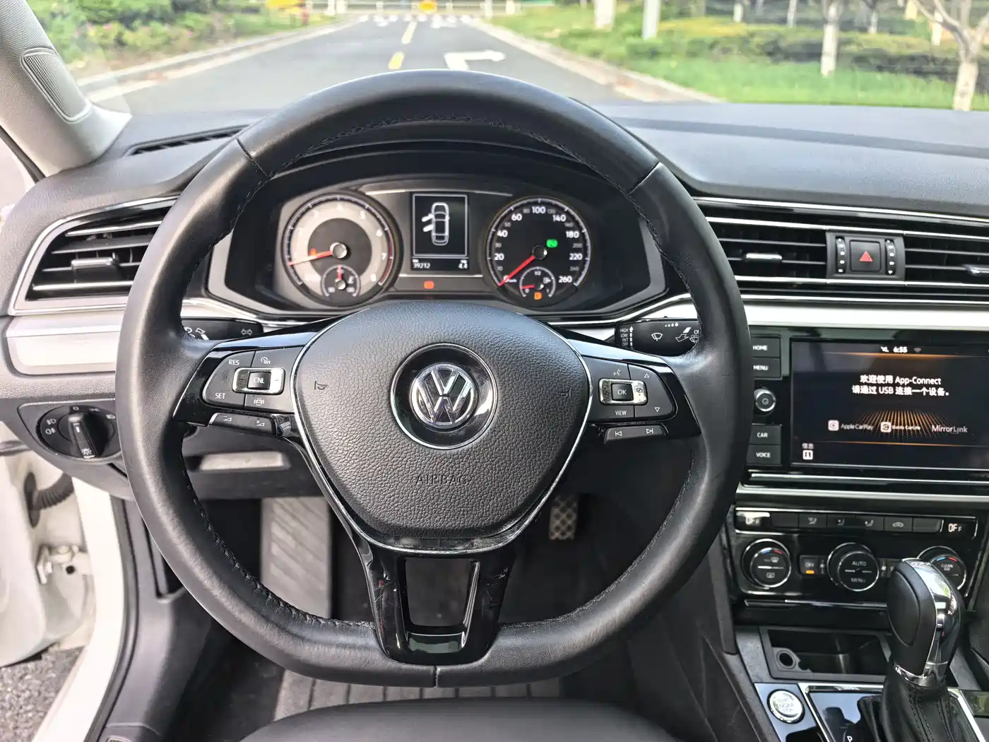 Volkswagen Lamando 2019 280TSI DSG Comfort Edition China VI фото 6