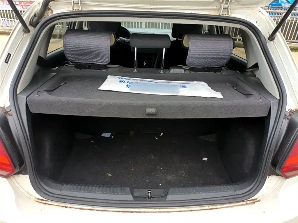 Volkswagen Polo 2018 1.5L Auto Safe Drive фото 19