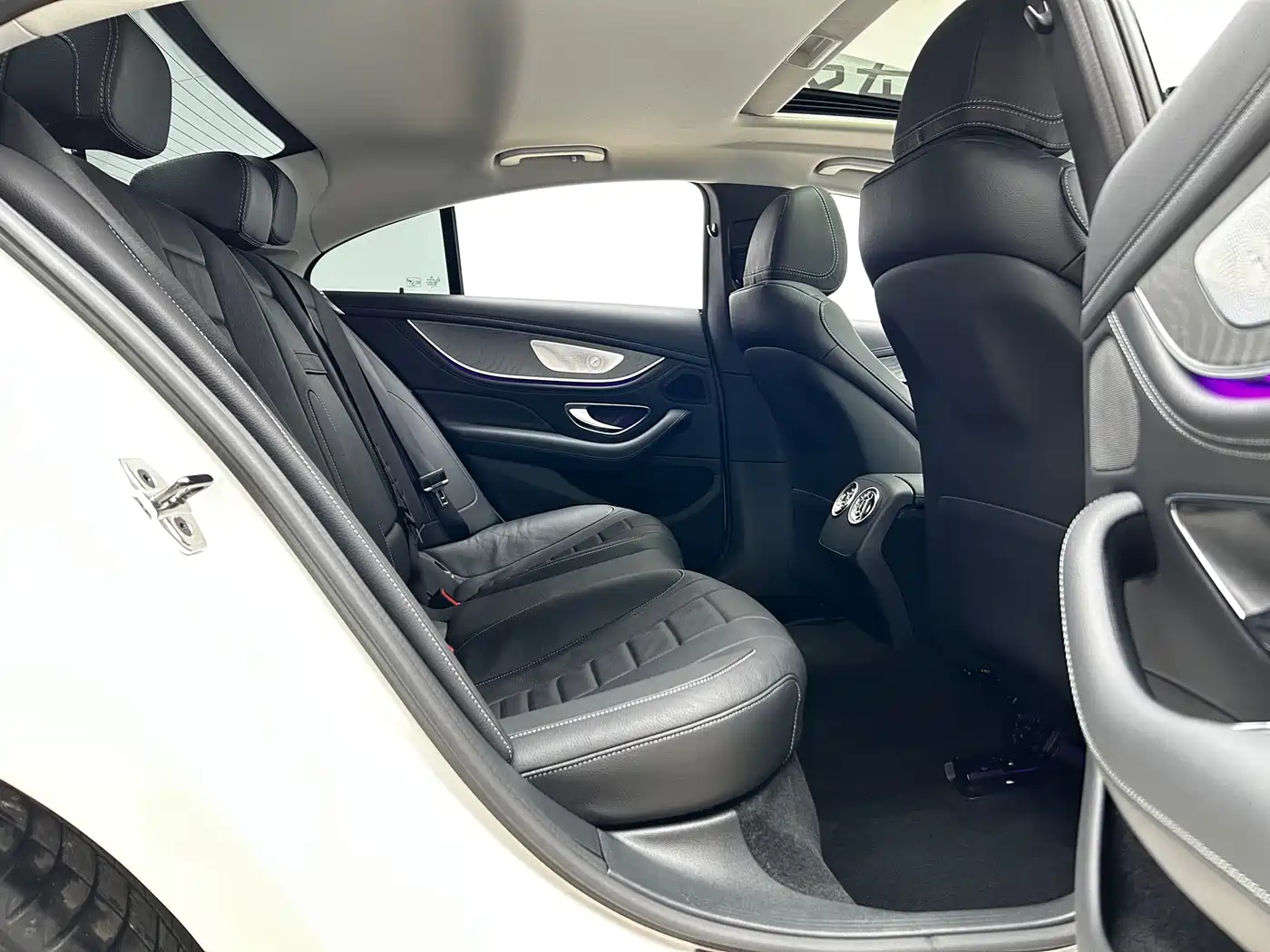 MERCEDES-BENZ CLS