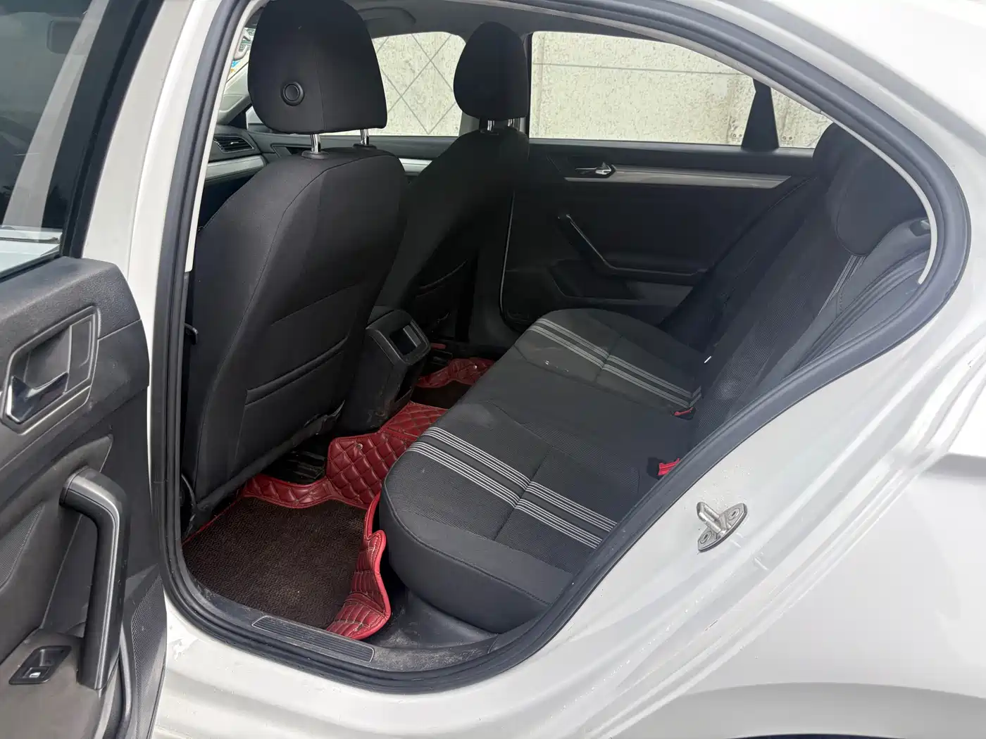 Volkswagen Lamando 2017 230TSI DSG Trend Edition фото 5