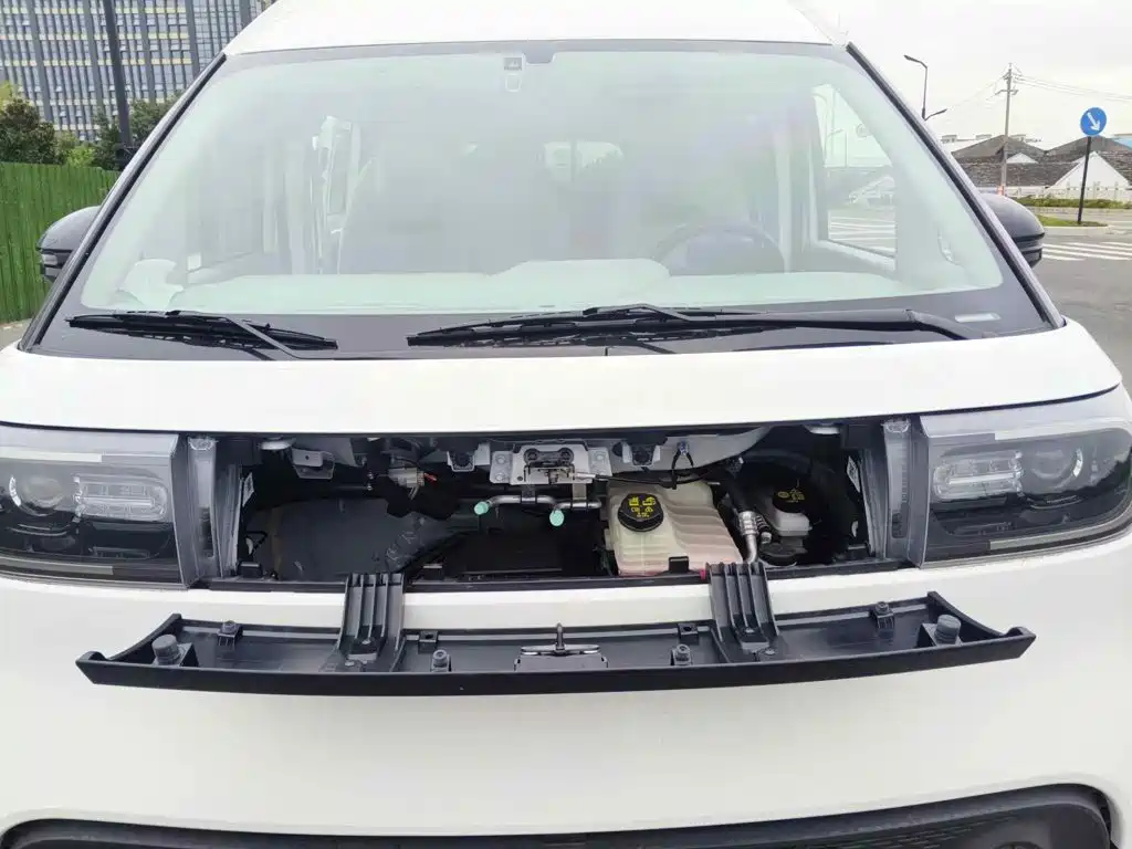 Maxus Dana V1L 2026 2026 High Roof Multi-function Version (62kWh)