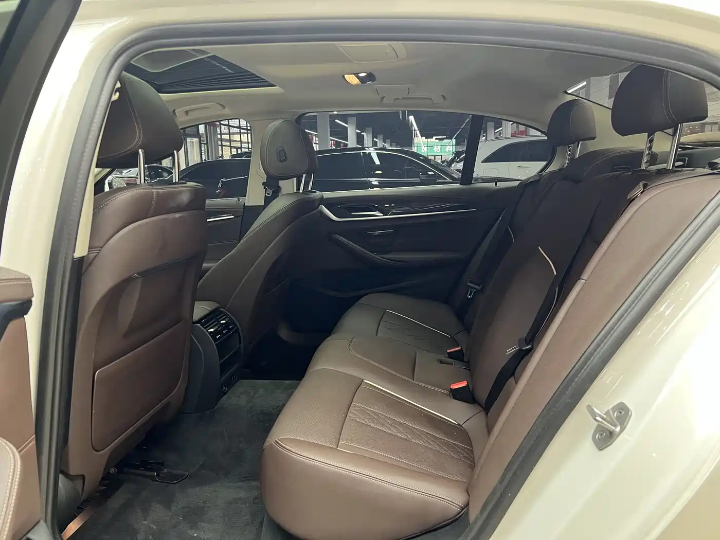 BMW 5 Series 2022 525Li Luxury Package фото 13
