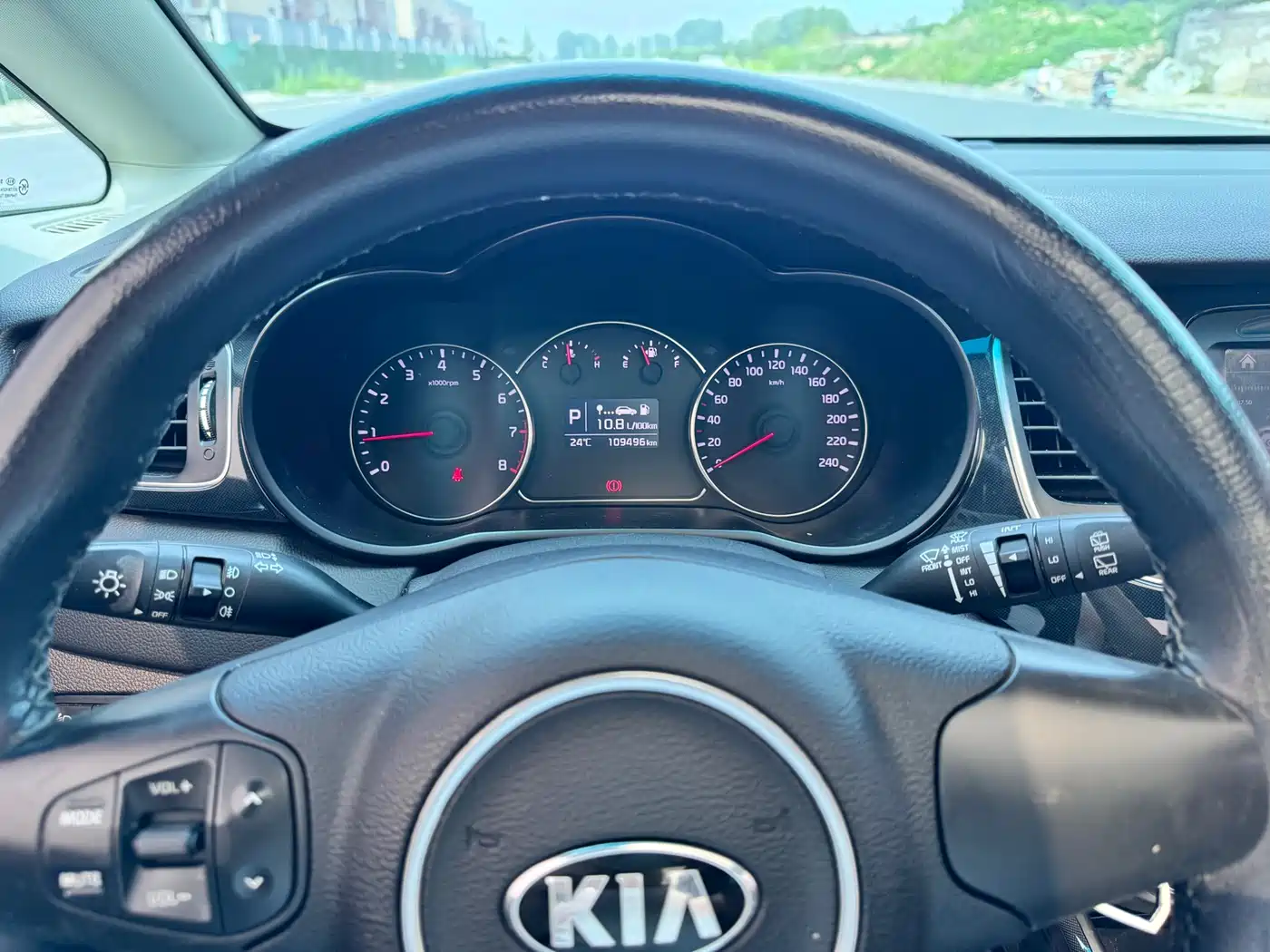 Kia Carens 2013 2.0L 5-Seat Auto Comfort China IV фото 7