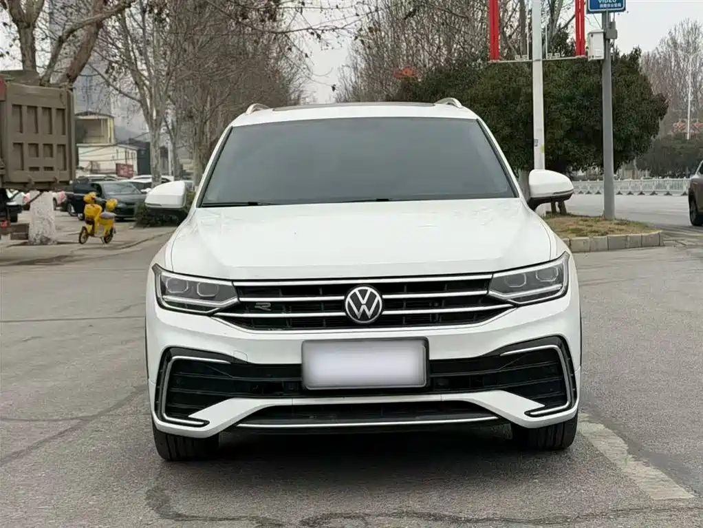Volkswagen Tiguan L 2024 Outstanding 330TSI Auto 2WD R-Line Dragon Glory Edition фото 3