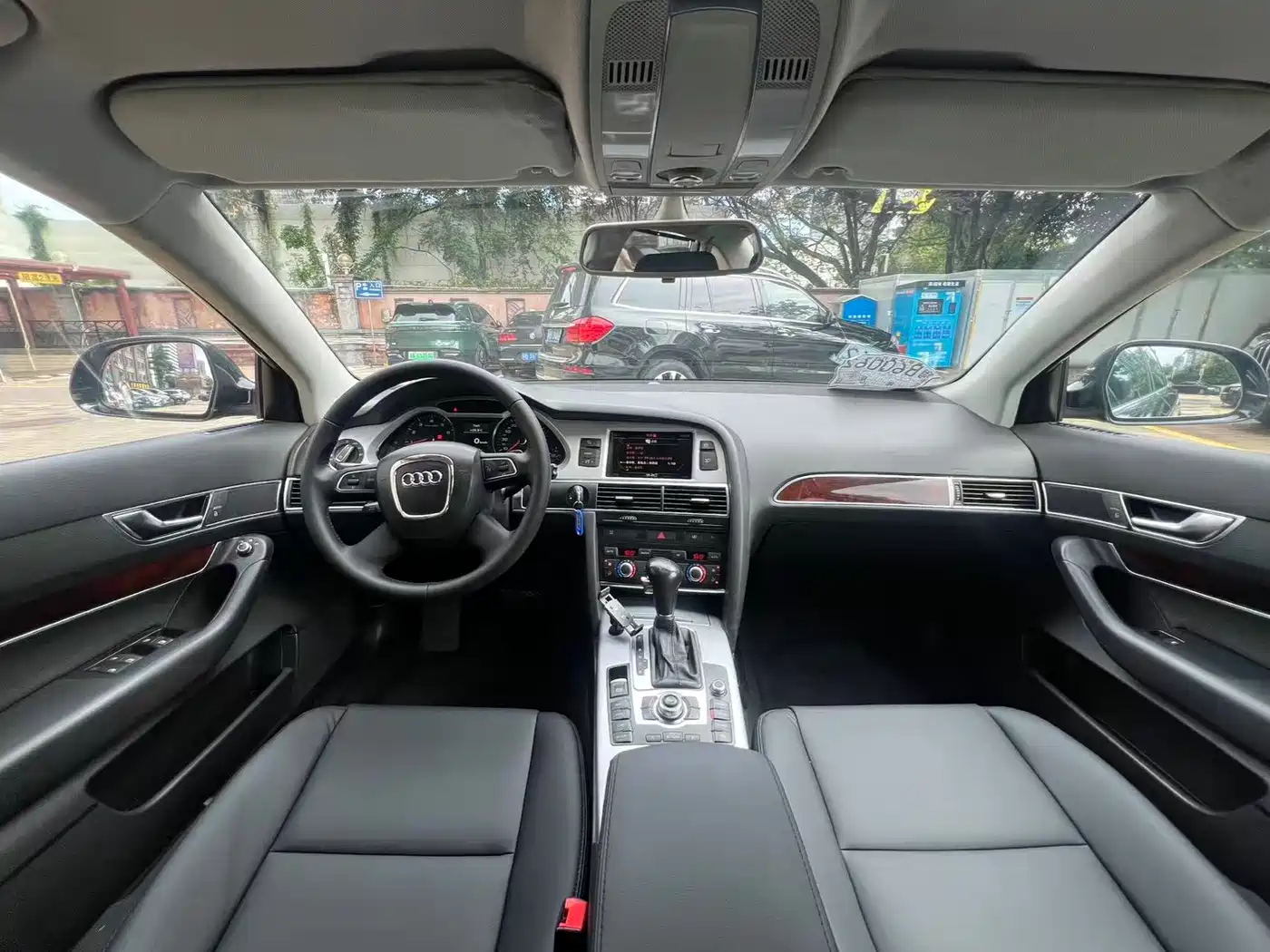 Audi A6L 2010 2.0 TFSI Automatic Standard фото 5