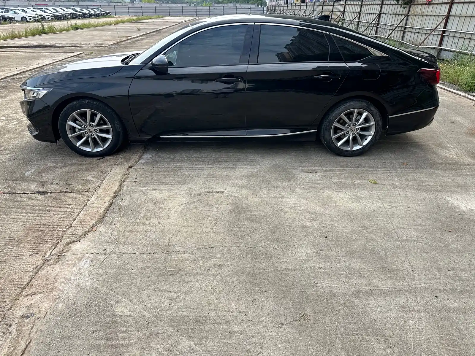 Photo 4 - Honda Accord