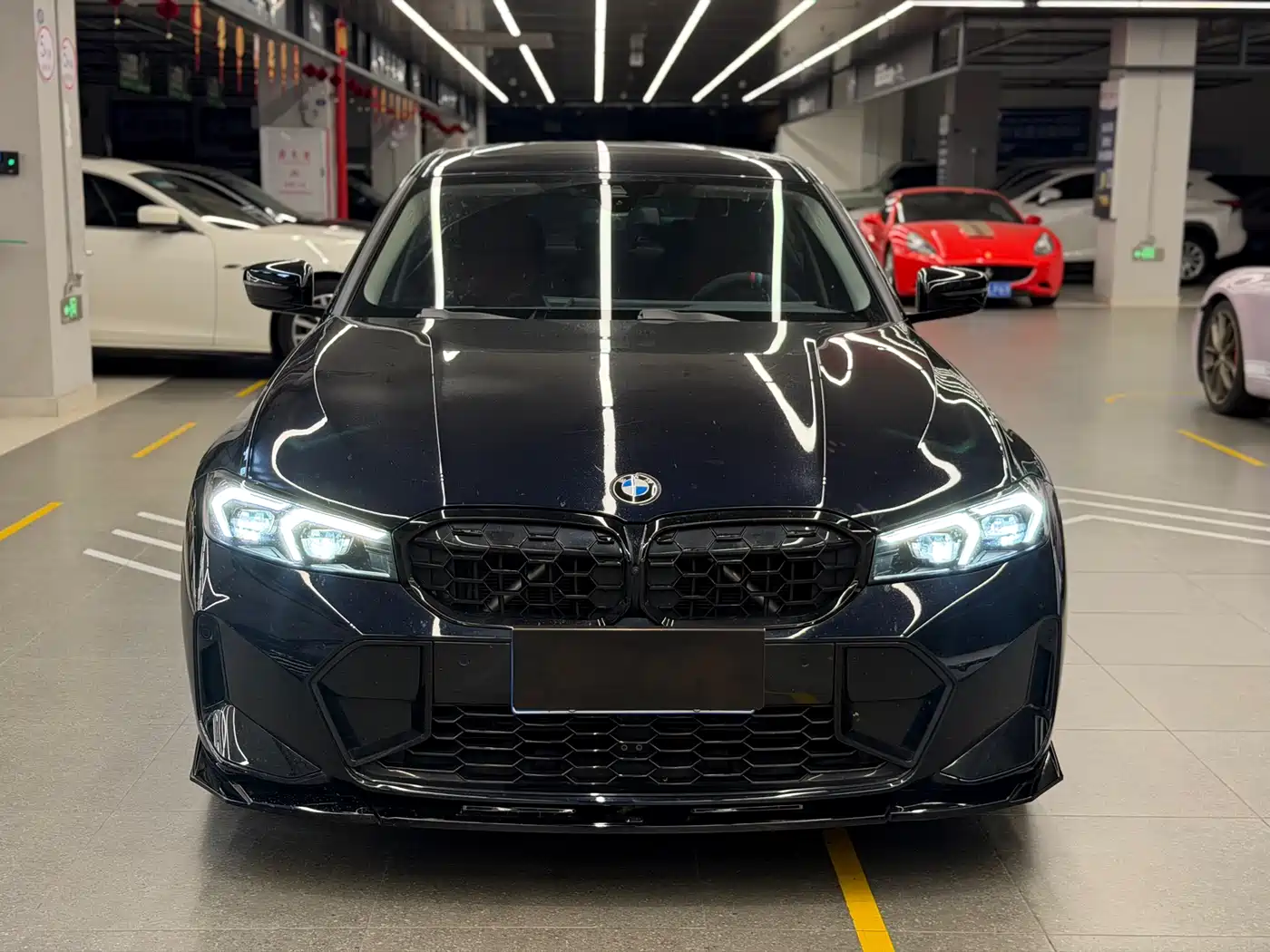 BMW 3 Series 2023 325Li M Sport Black Night Package фото 2
