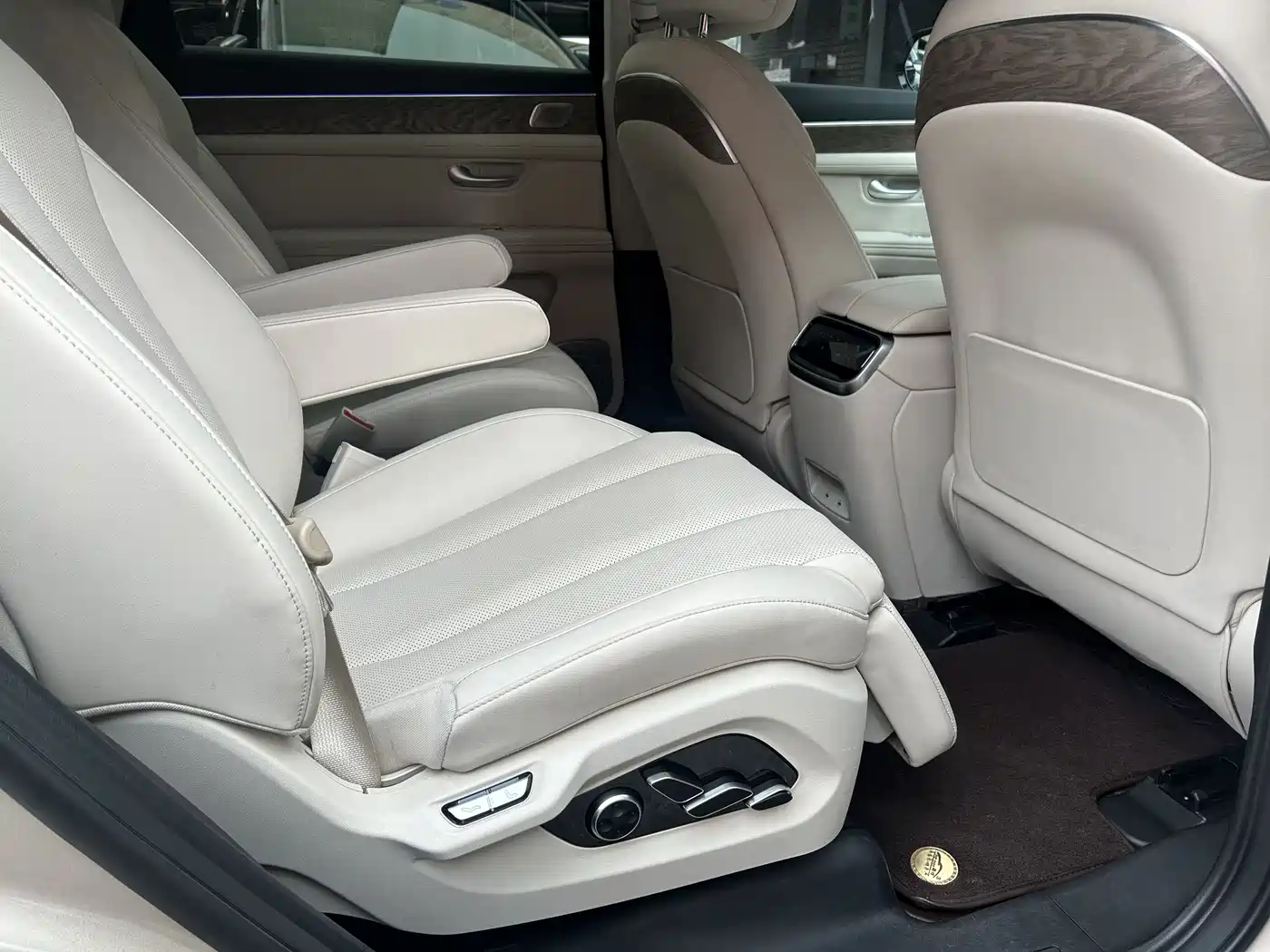 AITO Wenjie AITO M7 2022 1.5T AWD Luxury Edition фото 14