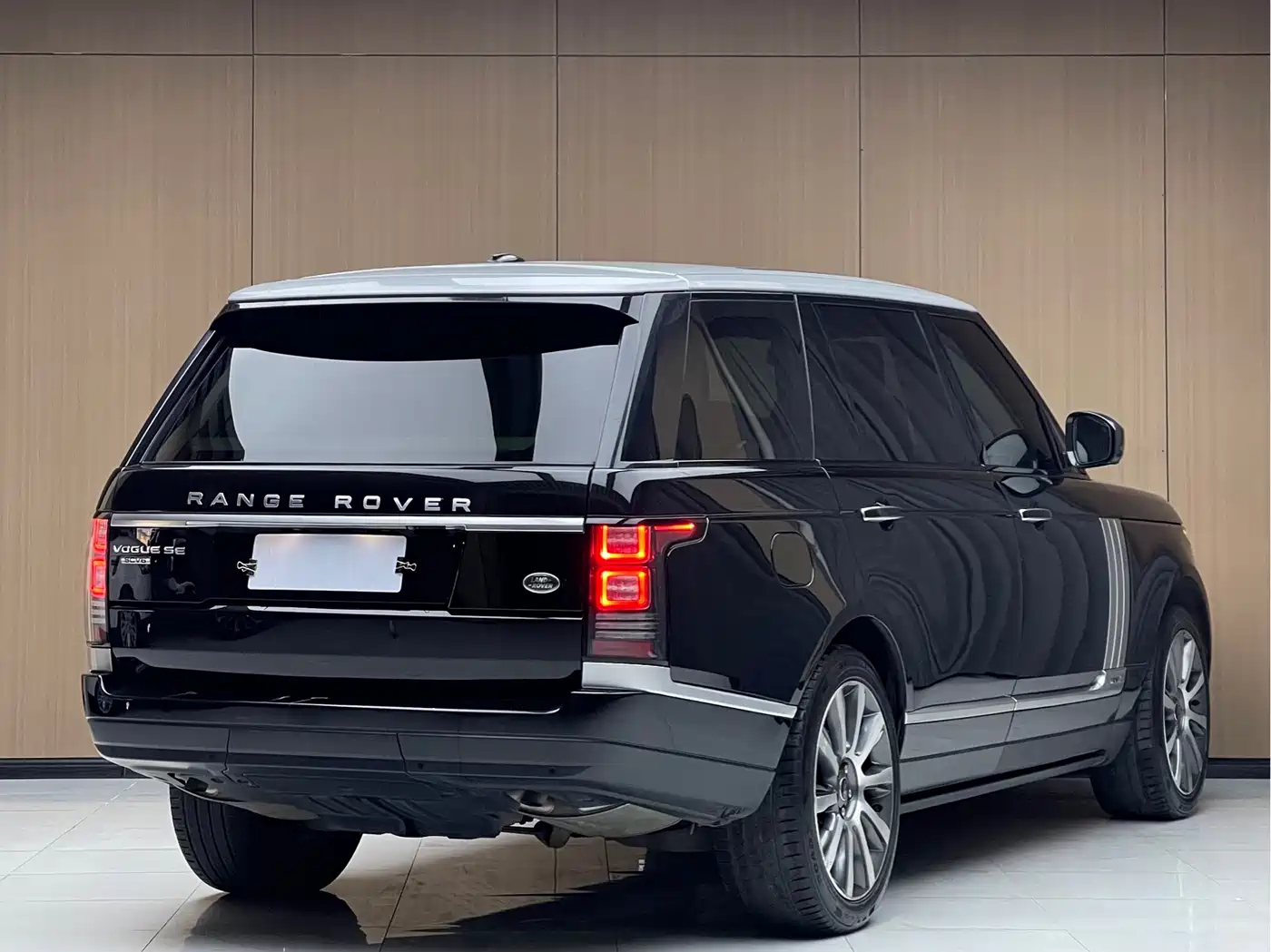 Land Rover Range Rover 2016 3.0 SC V6 Vogue SE Ultimate Autobiography LWB фото 3