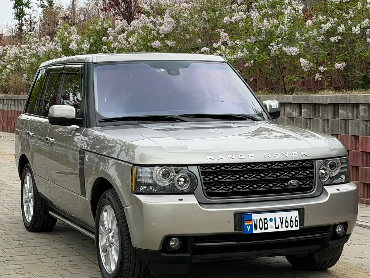 Land Rover Range Rover 2011 3.6 TDV8 фото 3