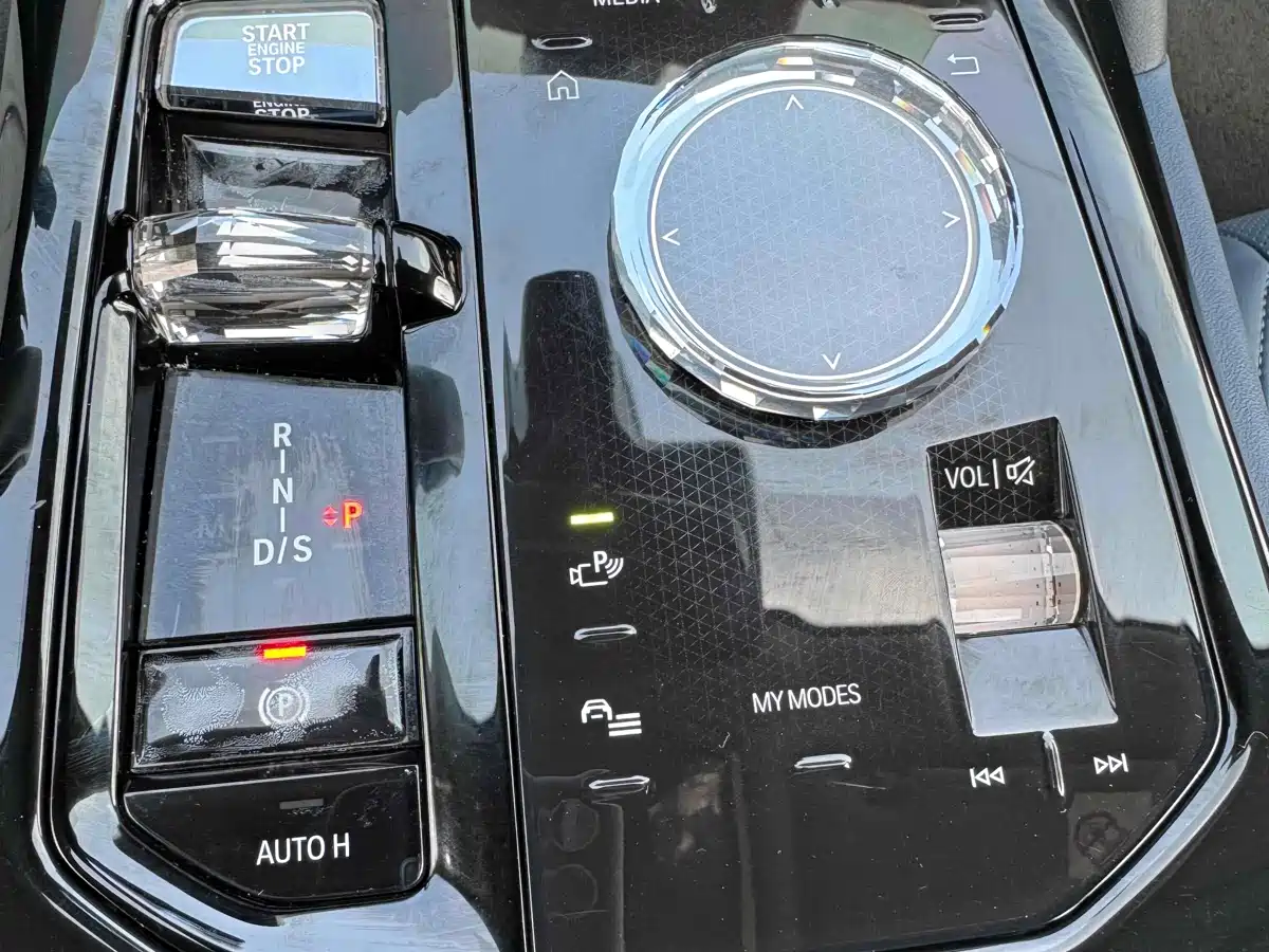 BMW 5 Series 2024 530Li Premium M Sport Package фото 16