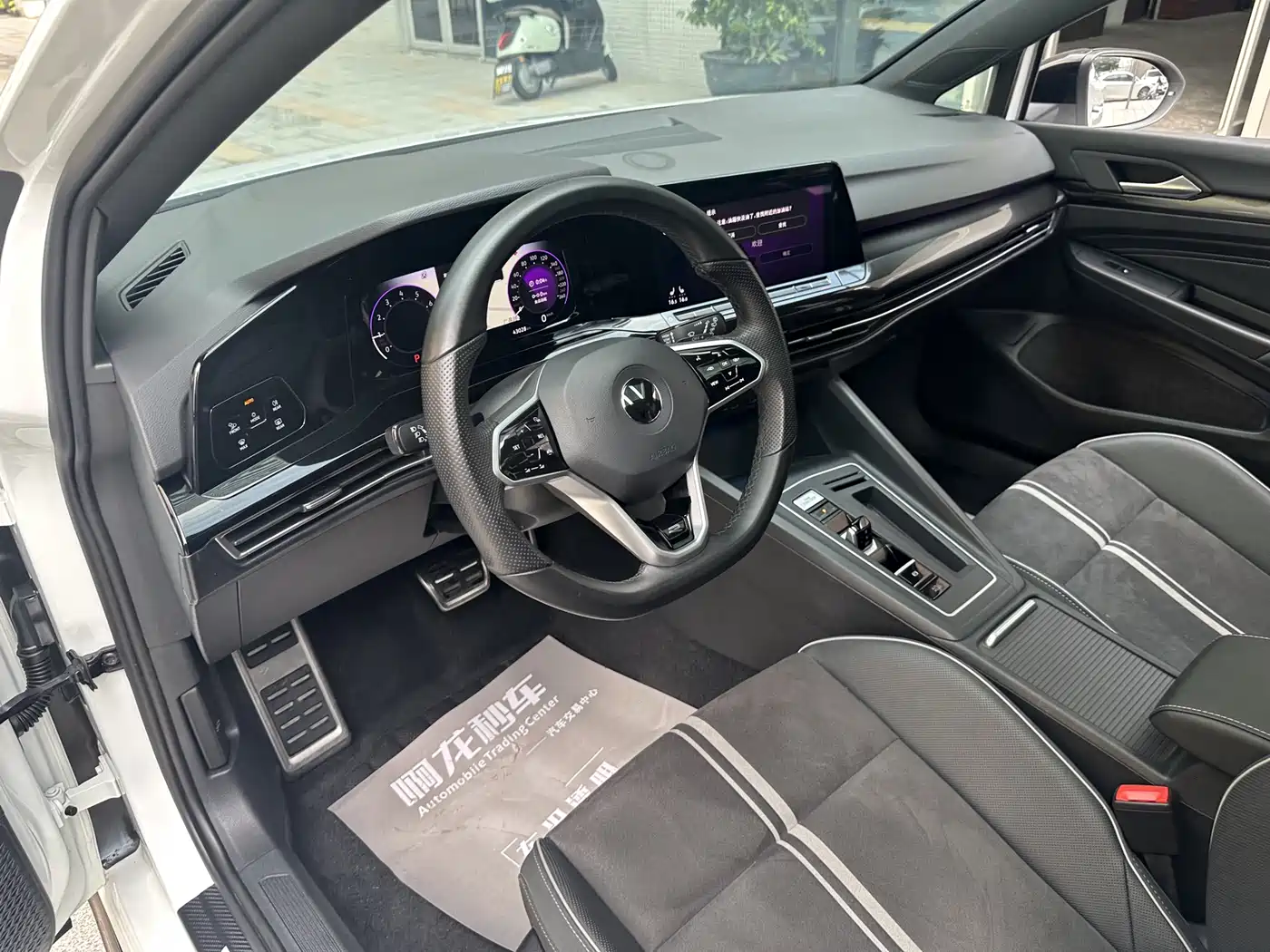 Volkswagen Golf 2023 Facelift 280TSI DSG R-Line Lite фото 7