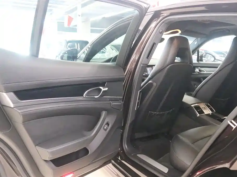 Porsche Panamera 2010 Panamera 3.6L фото 16