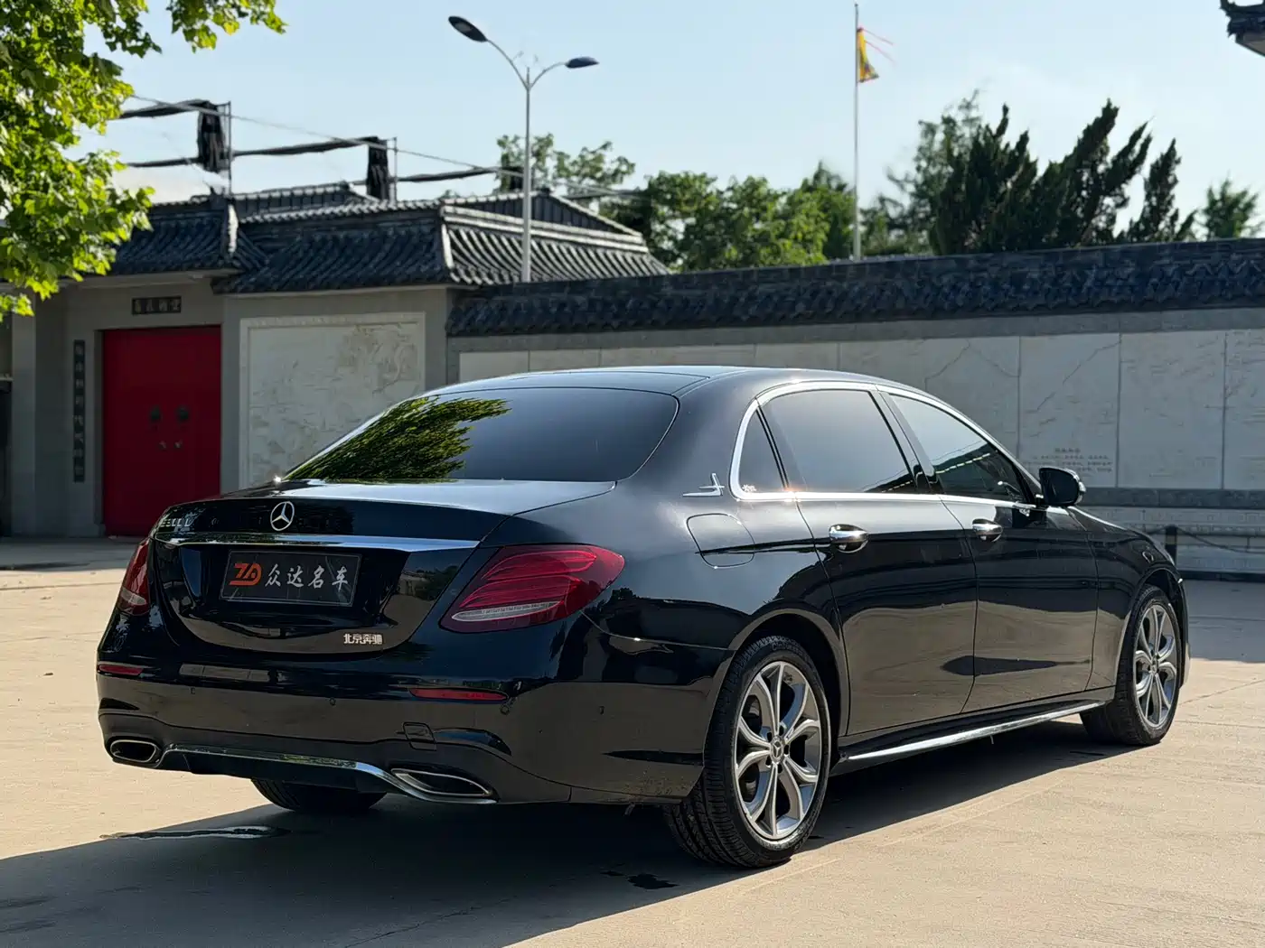 Mercedes-Benz E-Class 2020 E 300 L Sport Fashion Model фото 12