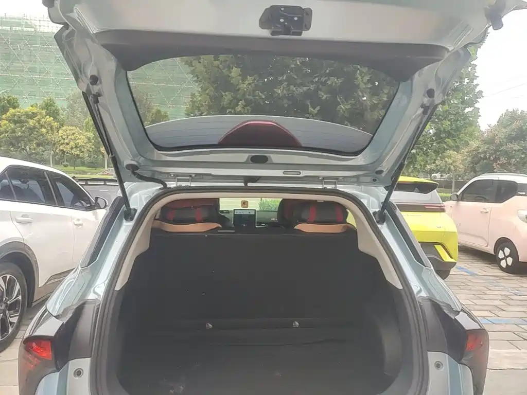 صورة 19 - Nezha Auto Nezha V