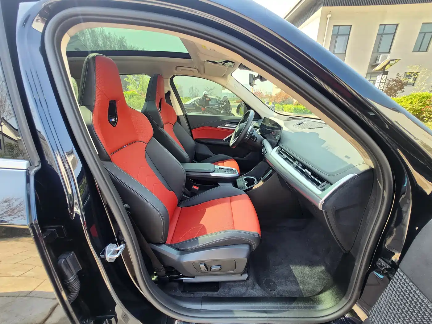 BMW X1 2025 sDrive25Li M Sport Package фото 13