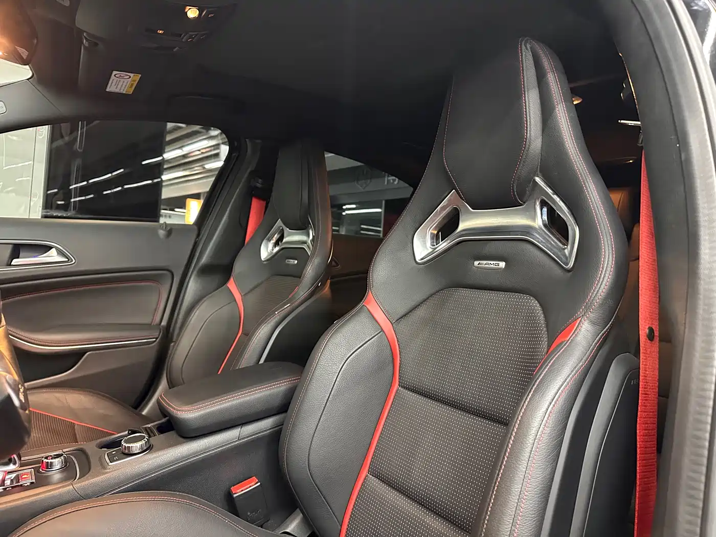 Mercedes-Benz A-Class AMG (Import) 2017 Facelift AMG A 45 4MATIC фото 7