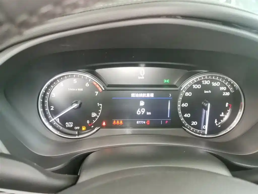 Cadillac XT4 2021 28T FWD Premium Edition фото 8