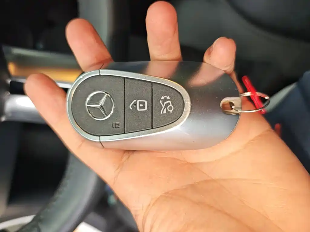 Фото 9 - Mercedes-Benz C-Class