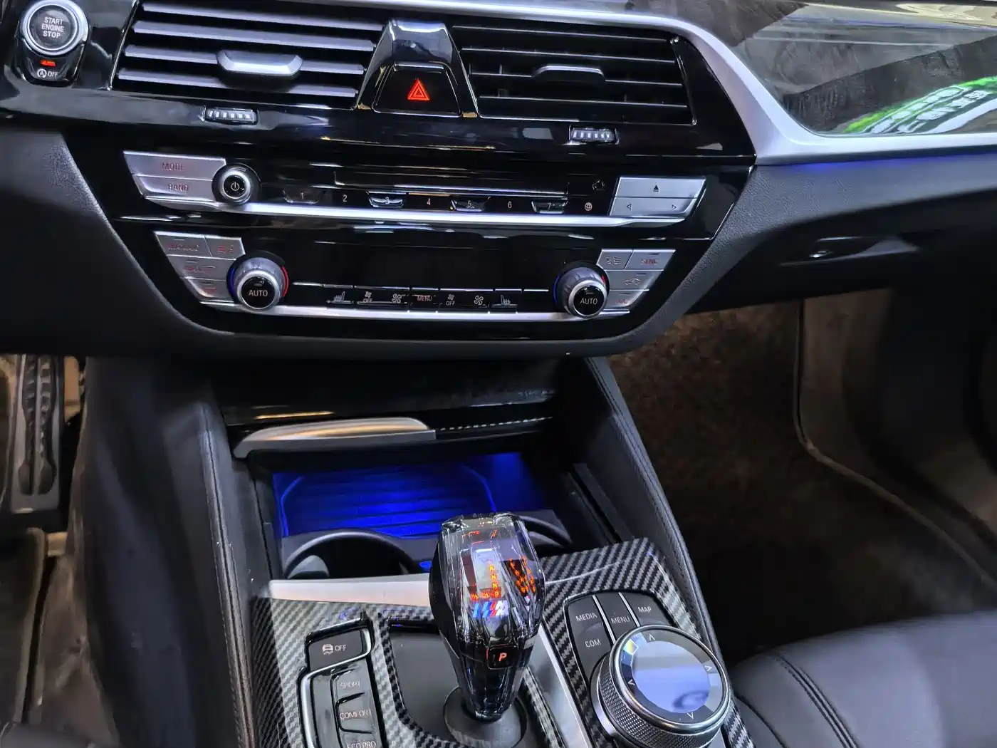 BMW 5 Series 2018 525Li M Sport Package фото 11