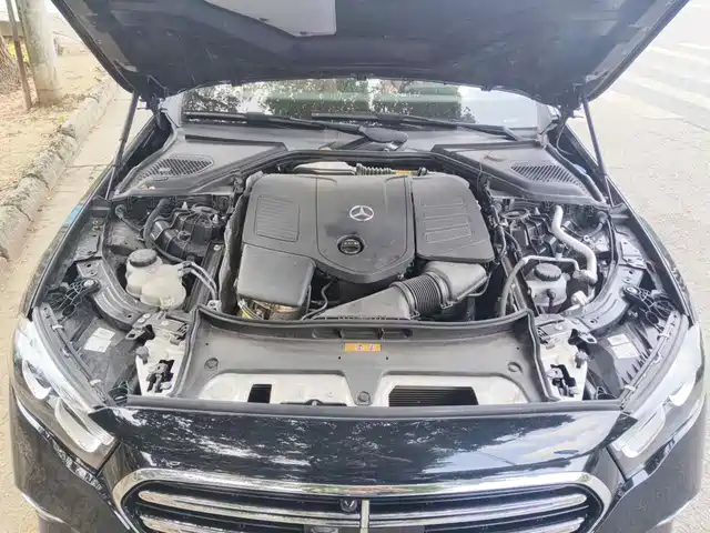 Mercedes-Benz E-Class 2024 Facelift E 260 L — фото 3