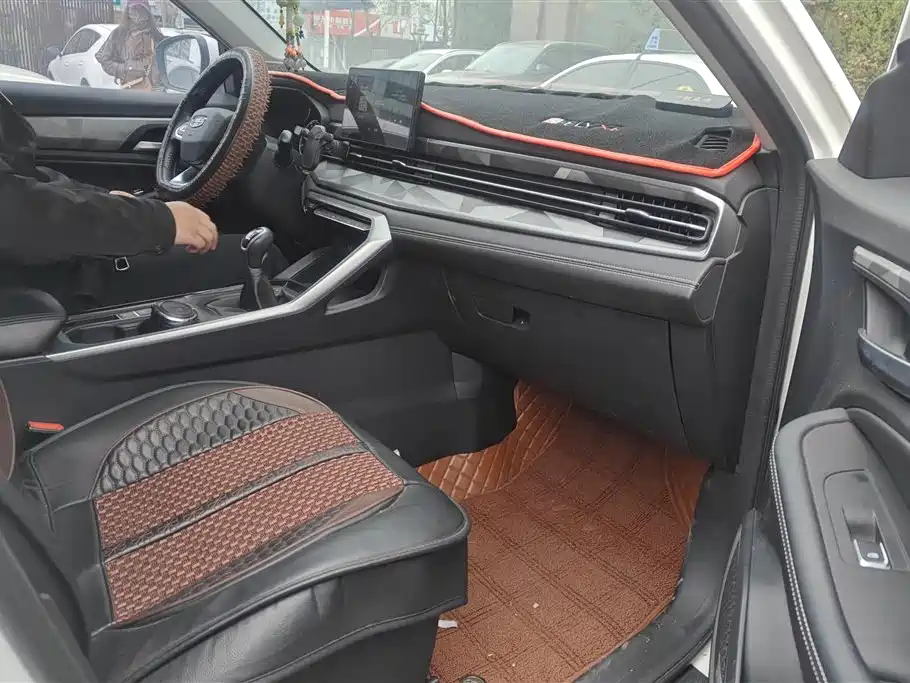 GEELY AUTOMOBILE VISION X6