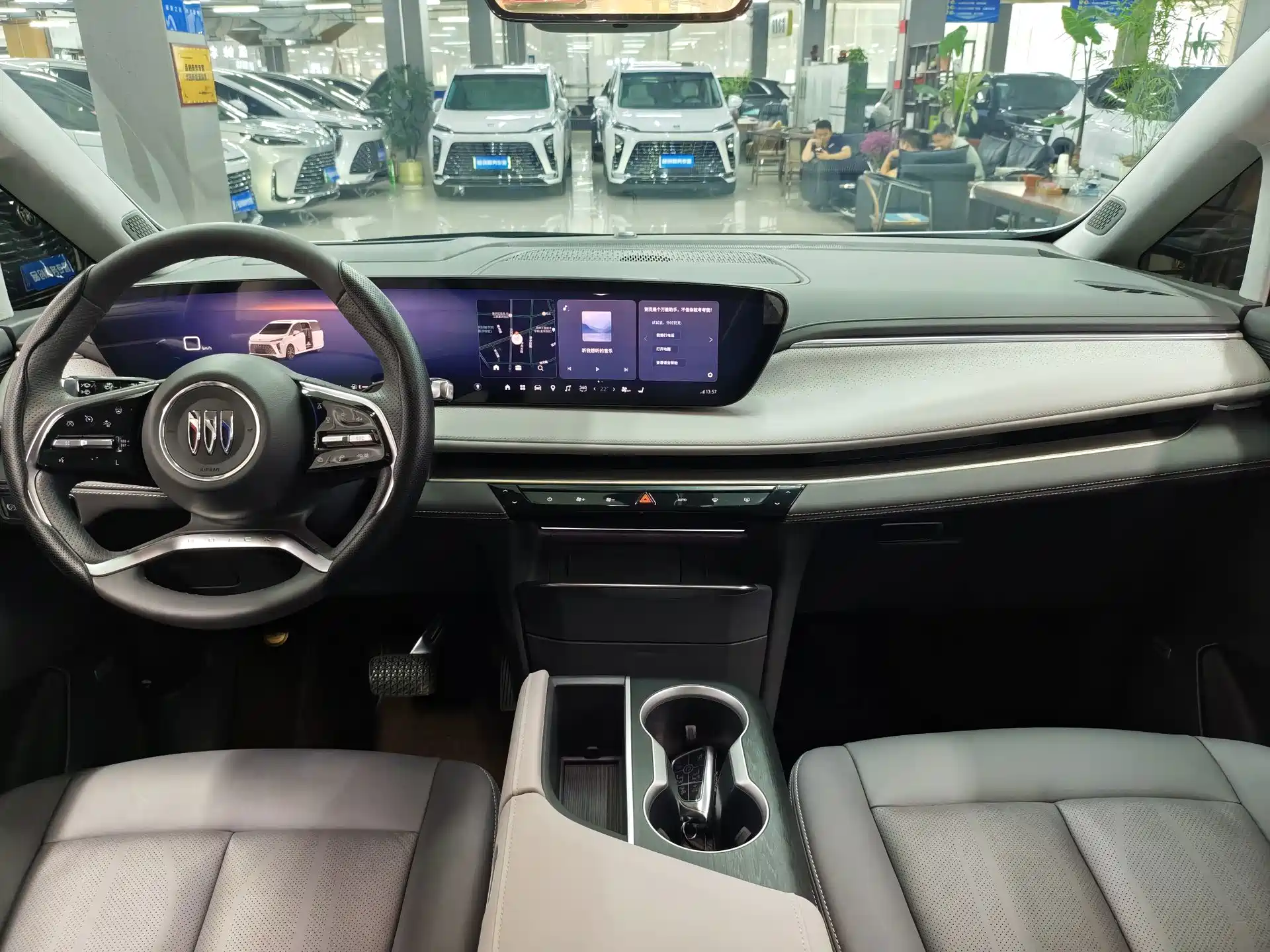صورة 4 - Buick GL8