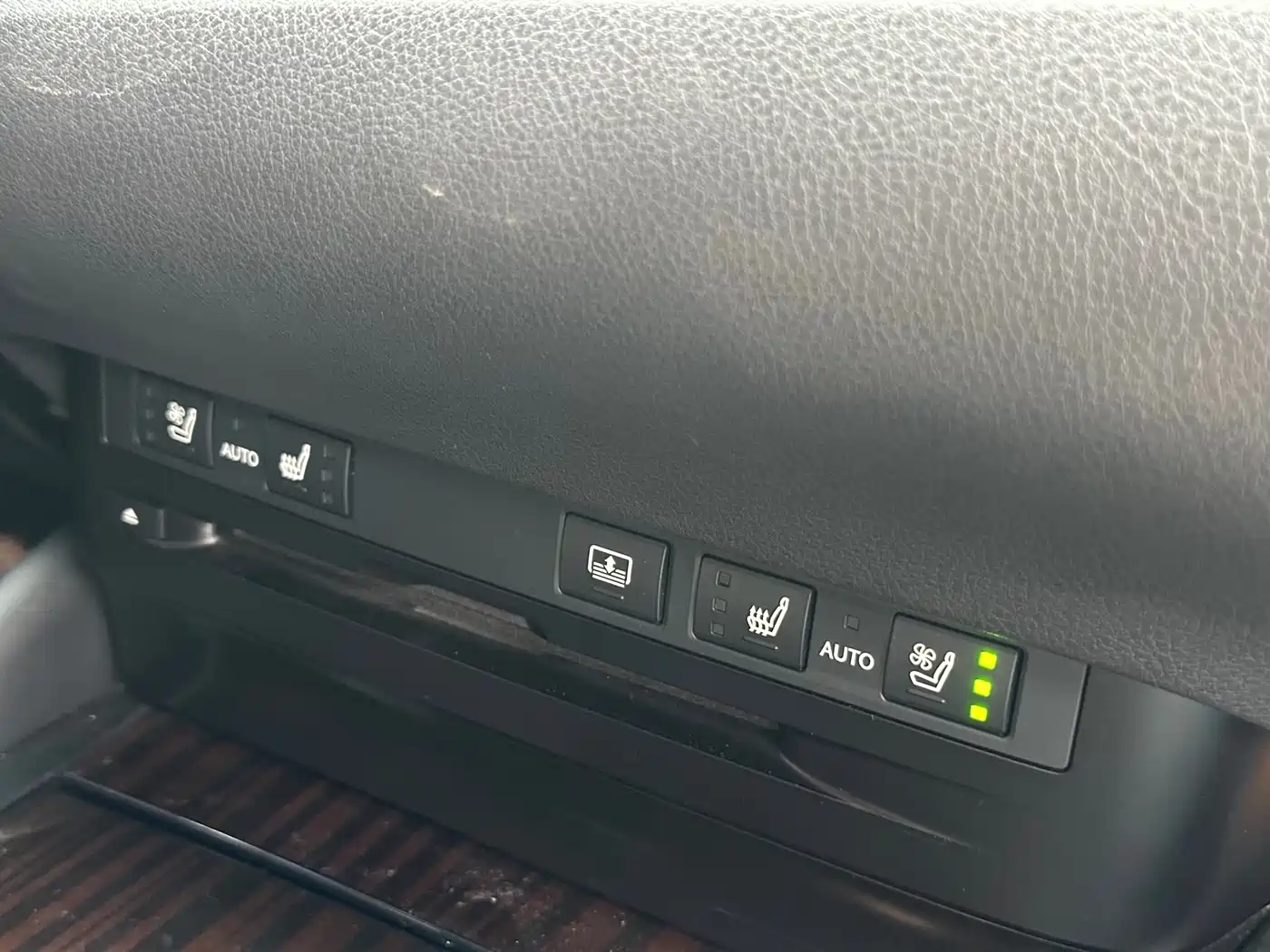 Lexus ES 2018 200 Luxury Edition China V фото 13