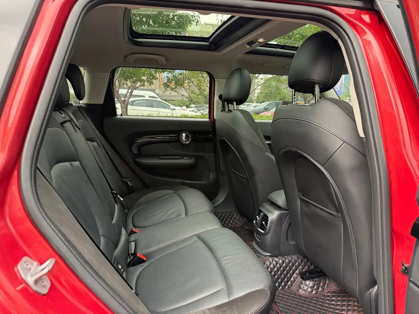 Photo 6 - MINI CLUBMAN